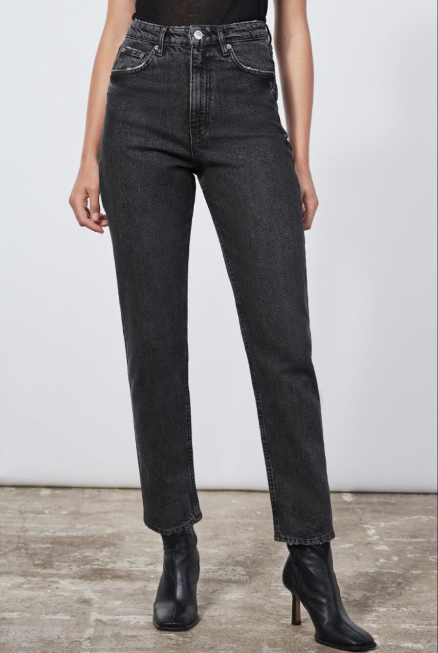 ZARA Black Dark Wash The 90's Mom Fit Slim Denim Jeans Size 4